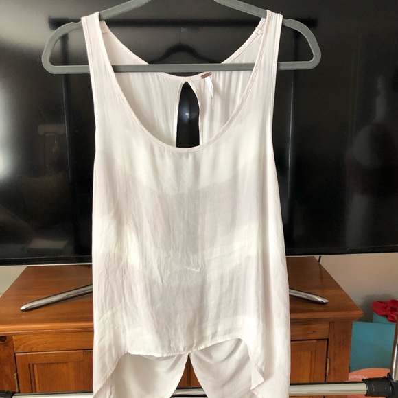 Free People flowy open back Top - Picture 8 of 11